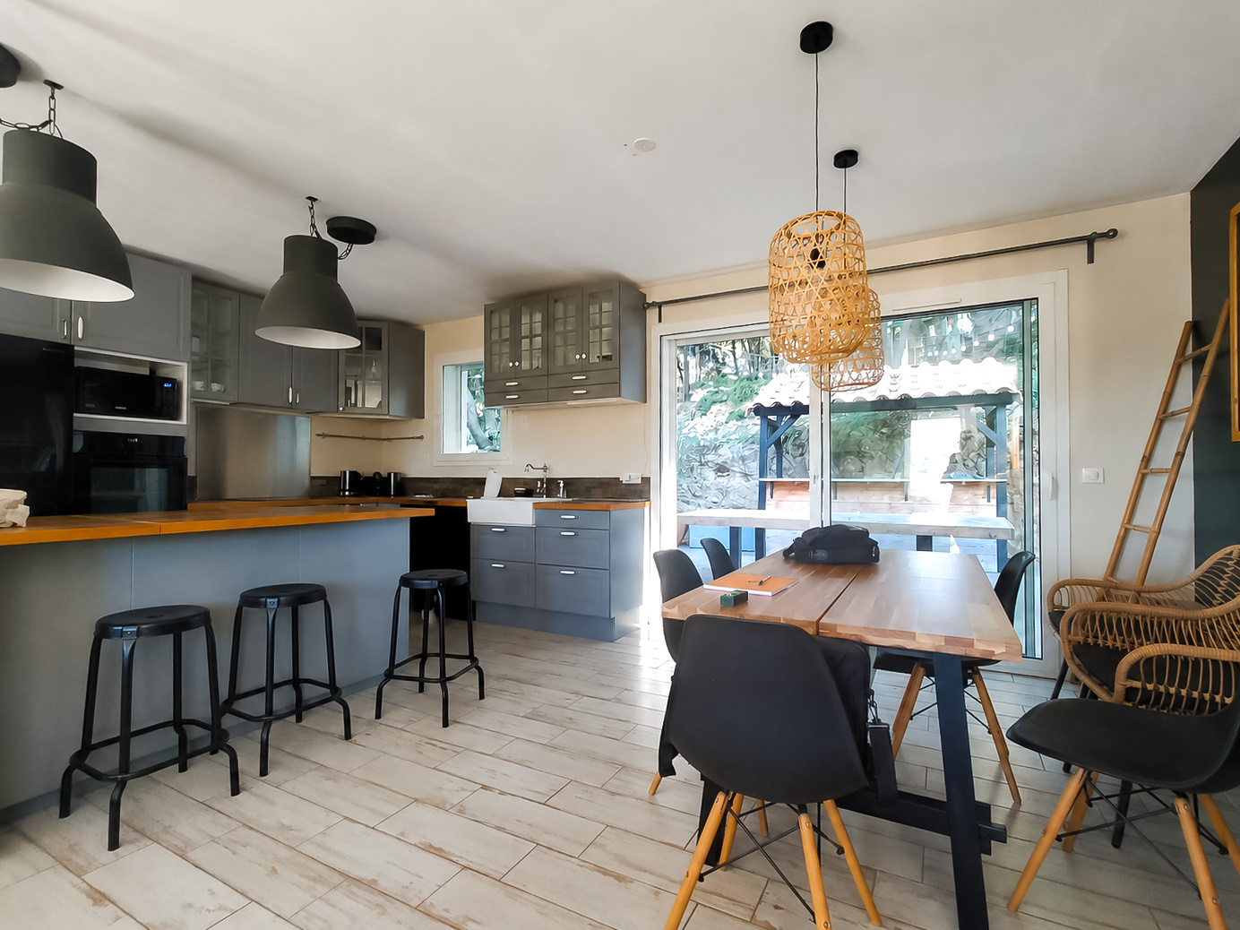 Vends Villa T4 jardin 3 chambre à Caux 34